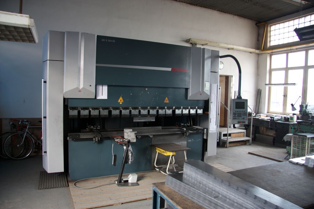 CNC ohraňování SAFAN E-Brake